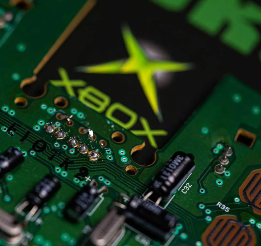 Xbox Controller Breakdown Art